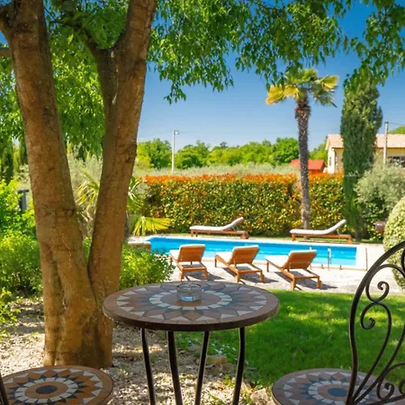 Villa Rustic Cehici With Pool In Sveti Lovrec