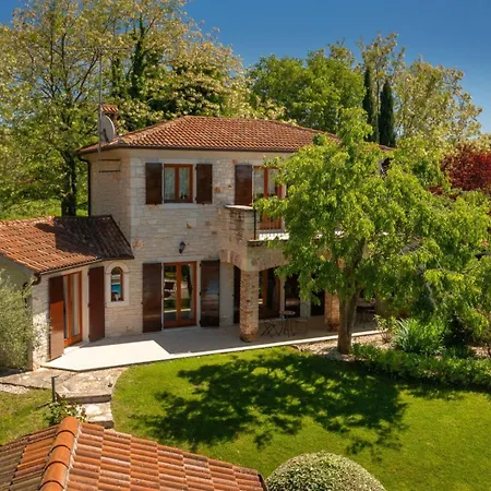 Rustic Cehici With Pool In Sveti Lovrec Villa Jehnici