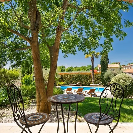 Rustic Cehici With Pool In Sveti Lovrec Jehnici