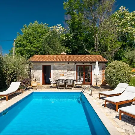 Βίλα Rustic Cehici With Pool In Sveti Lovrec