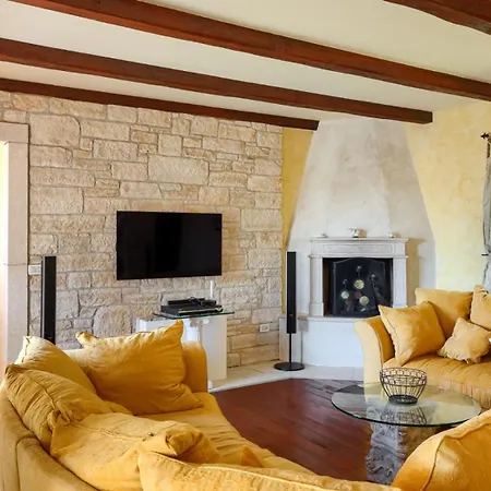 Rustic Cehici With Pool In Sveti Lovrec Βίλα